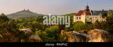 Il castello di Trosky e Hruba Skala castello di Cesky Raj parco nazionale in Repubblica Ceca Foto Stock