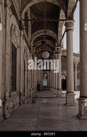 Portico a Mohammed Ali della moschea di alabastro, Cittadella del Cairo, Egitto Foto Stock