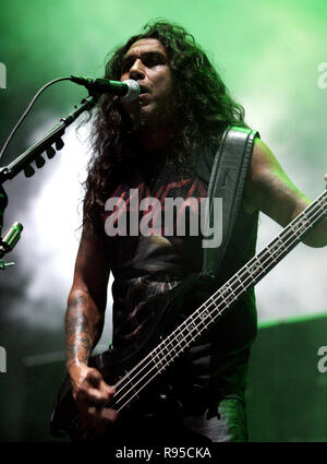 Tom Araya con hevy thrash metal band cacciatrice esegue in concerto al Sound Advice Amphitheater di West Palm Beach in Florida il 25 luglio 2007. Foto Stock