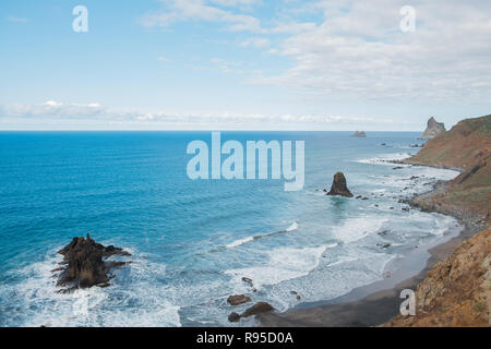 La spiaggia e l'oceano antenna costa , vista di Tenerife a partire da un angolo alto - Foto Stock