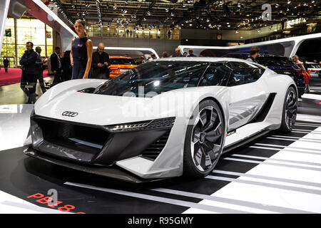 Parigi - Ott 3, 2018: Audi PB18 e-tron concetto super car presentata al Salone di Parigi. Foto Stock