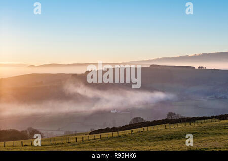 Powys, Regno Unito, d'inverno. Di sera su Stonewall Hill nel paese di confine tra Inghilterra e Galles. Foto Stock