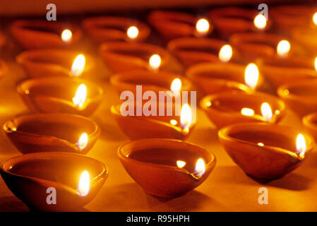 Lampade a olio, Diwali Festival deepawali, India Foto Stock