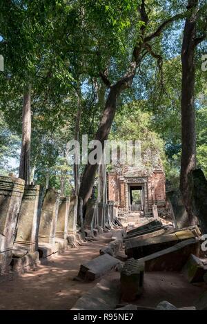 Prasat Krahom a Koh Ker tempio, Cambogia Foto Stock