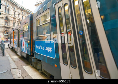 Milano, Italia - circa novembre, 2017: tram nella città di Milano. Foto Stock