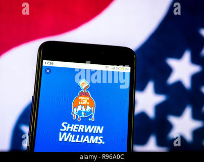 Vernice Sherwin-Williams e rivestimento Manufacturing Company logo che si vede visualizzato sul telefono intelligente Foto Stock