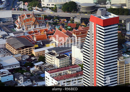 Skulthai Surawong Tower a Bangkok, in Thailandia. Foto Stock