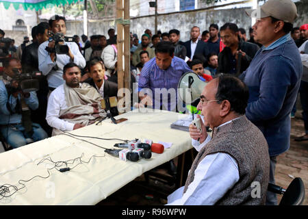 Dacca in Bangladesh - Dicembre 20, 2018: Bangladesh partito nazionalista (BNP) candidati Mirza Abbas Il Parlamento campagna elettorale a Dhaka-8 circoscrizioni in Dhaka's Shahjahanpur. Credito: SK Hasan Ali/Alamy Live News Foto Stock