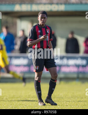 Abingdon, Oxfordshire, Regno Unito. 20 dic 2018. Nathan Moriah-Welsh di Bournemouth U18 durante l EFL Youth Alliance sotto 18 South West league match tra Oxford Regno U18 e Bournemouth U18 a Abingdon Regno, Northcourt Road, Inghilterra il 20 dicembre 2018. Foto di Andy Rowland. Credito: Andrew Rowland/Alamy Live News Foto Stock