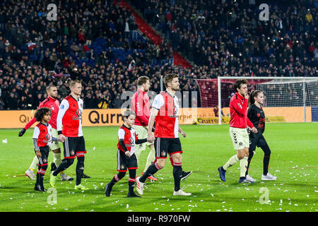 ROTTERDAM , Olanda , 20-12-2018 , stadio De Kuip, calcio , Stagione 2018/2019 , olandese Toto KNVB Beker , Feyenoord - FC Utrecht , Line up prima che il gioco Feyenoord - Utrecht . Foto Stock