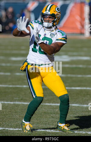 Dicembre 16, 2018: Chicago, Illinois, Stati Uniti - Packers #18 Randall Cobb in azione prima che il gioco di NFL tra Green Bay Packers e Chicago Bears al Soldier Field di Chicago, IL. Fotografo: Mike Wulf Foto Stock