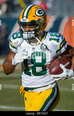 Dicembre 16, 2018: Chicago, Illinois, Stati Uniti - Packers #18 Randall Cobb in azione prima che il gioco di NFL tra Green Bay Packers e Chicago Bears al Soldier Field di Chicago, IL. Fotografo: Mike Wulf Foto Stock