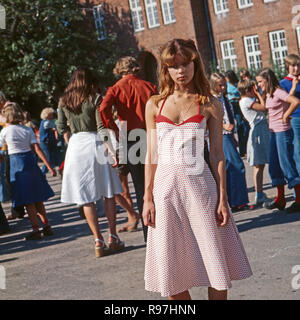 Nastassja Kinski, deutsche Schauspielerin, bei den Dreharbeiten zu " Tatort', episodio "Reifezeugnis', Deutschland 1970er Jahre. Attrice tedesca Nastassja Kinski, Germania degli anni settanta. Foto Stock