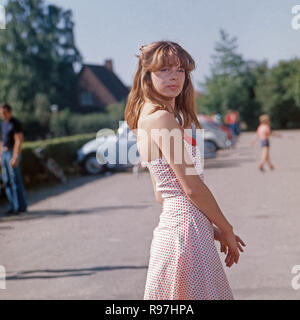 Nastassja Kinski, deutsche Schauspielerin, bei den Dreharbeiten zu " Tatort', episodio "Reifezeugnis', Deutschland 1970er Jahre. Attrice tedesca Nastassja Kinski, Germania degli anni settanta. Foto Stock