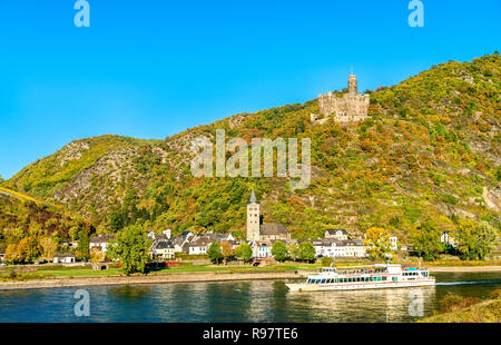 Il castello di Maus sopra il villaggio di Wellmich in Germania Foto Stock