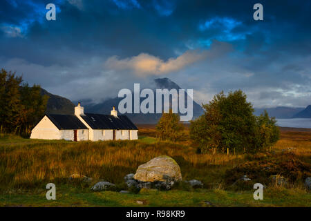 Prima luce, Black Rock Cottage, Rannoch Moor, Scozia Foto Stock