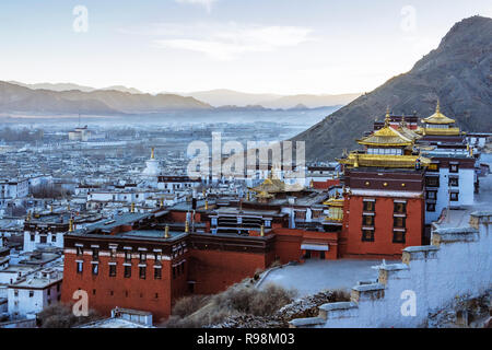 Shigatse, regione autonoma del Tibet, Cina : Tashi Lhunpo monastero, la sede tradizionale del Panchen Lama fondata nel 1447 dal primo Dalai Lama. Foto Stock
