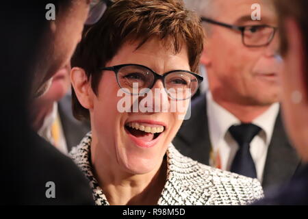 31. CDU-Bundesparteitag ad Amburgo: Annegret Kramp-Karrenbauer Foto Stock