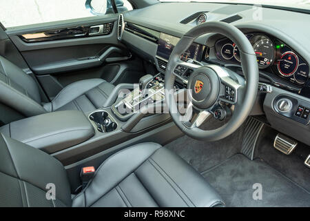 Hong Kong Cina 11/9 2018 : Porsche Cayenne S 2018 Interior 11 Settembre 2018 a Hong Kong. Foto Stock