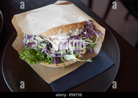 Sandwich con un rillette a freddo affumicato e hot-salmone affumicato Foto Stock