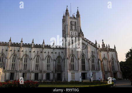 Cattedrale di San Paolo è un CNI Cattedrale Anglicana di sfondo in Kolkata, West Bengal, India, nota per la sua architettura gotica. Foto Stock