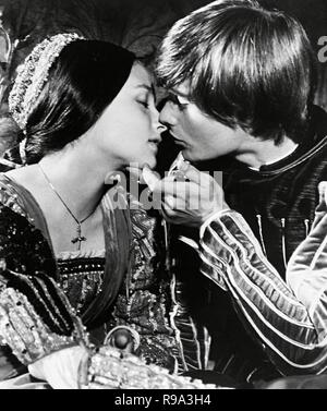 Pellicola originale titolo: Romeo e Giulietta. Titolo inglese: Romeo e Giulietta. Anno: 1968. Direttore: Franco Zeffirelli. Stelle: OLIVIA HUSSEY; LEONARD WHITING. Credito: Paramount Pictures / Album Foto Stock