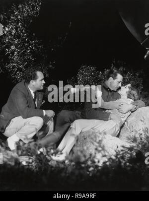 Pellicola originale titolo: un addio alle armi. Titolo italiano: un addio alle armi. Anno: 1932. Regia: Frank BORZAGE. Stelle: Helen Hayes; FRANK BORZAGE; Gary Cooper. Credito: Paramount Pictures / Album Foto Stock