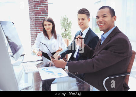 Closeup. moderno business team durante le ore lavorative . Foto Stock