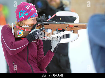 Katerina Emmons, consigliere per la ripresa della Repubblica ceca di biathlon, è visto durante il 2018 IBU Coppa del Mondo di Biathlon in Nove Mesto na Morave, Repubblica Ceca, il 21 dicembre 2018. (CTK foto/Lubos Pavlicek) Foto Stock