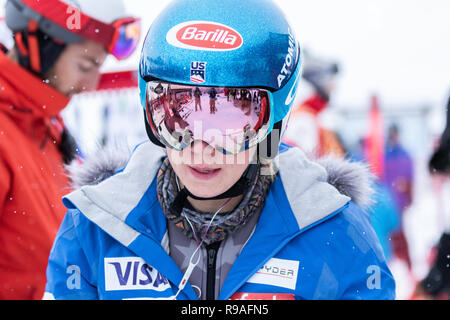 Courchevel, Rhone Alpes, Francia, 21 dicembre 2018, Mikaela Shiffrin di USA vince Courchevel Ladies Slalom Gigante Audi FIS Coppa del Mondo di Sci Alpino 2019 Foto Stock