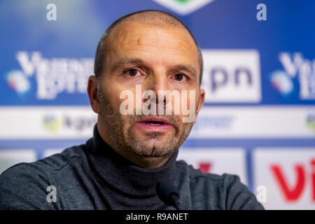 Venlo, Paesi Bassi, 21 dicembre, 2018. VVV Venlo - PEC Zwolle 2-0, 21-12-2018, calcio Eredivisie olandese Stagione 2018 - 2019, Seacon Stadium de Koel, VVV Venlo coach Maurice Steijn dopo la partita VVV Venlo - PEC Zwolle Credito: Pro scatti/Alamy Live News Foto Stock