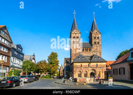 Cattedrale Sankt Peter, Fritzlar, Germania Foto Stock