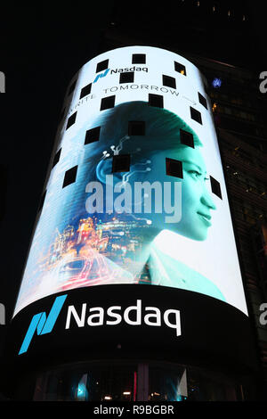 La sede del Nasdaq Stock Exchange, il secondo più grande mercato di negoziazione nel mondo in Times Square Foto Stock