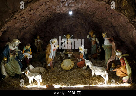 La scena della natività creche raffigurante la nascita di Gesù decora la lobby del Pontificio Istituto Notre Dame una boutique guest house per i pellegrini si trova di fronte alla città vecchia è di nuovo Gate. Jerusalem Israel Foto Stock