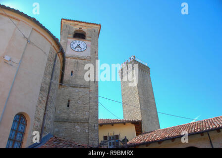 Vista della Torre di Albaretto Torre, Piemonte - Italia Foto Stock