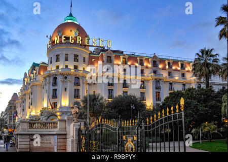 Francia, Alpi Marittime (06), Nizza. Palace Hotel 'le Negresco' Foto Stock