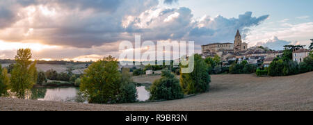 La Francia. Gers (32). Lavardens. Più bel villaggio della Francia Foto Stock