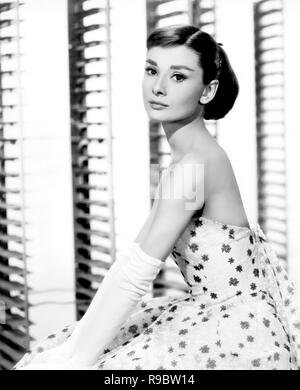 Pellicola originale titolo: FUNNY FACE. Titolo inglese: FUNNY FACE. Anno: 1957. Direttore: Stanley Donen. Stelle: Audrey Hepburn. Credito: Paramount Pictures / Album Foto Stock