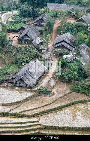 Gli abitanti di un villaggio vietnamita il loro stile di vita. Foto Stock