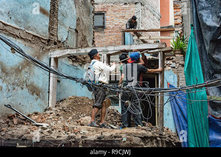 La ricostruzione di Kathmandu dopo il terremoto: Kathmandu scena cittadina Foto Stock