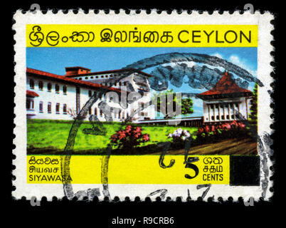 Con timbro postale timbro da Ceylon nella pubblica istruzione serie rilasciato in 1971 Foto Stock