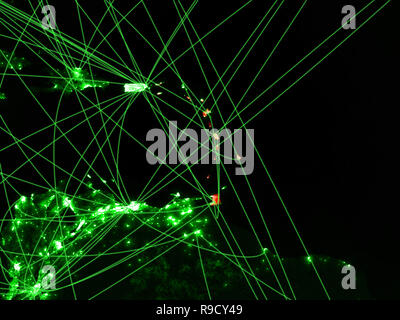 Caraibi sulla mappa verde con le reti. Concetto di viaggi internazionali, la comunicazione e la tecnologia. 3D'illustrazione. Gli elementi di questa immagine arredate Foto Stock