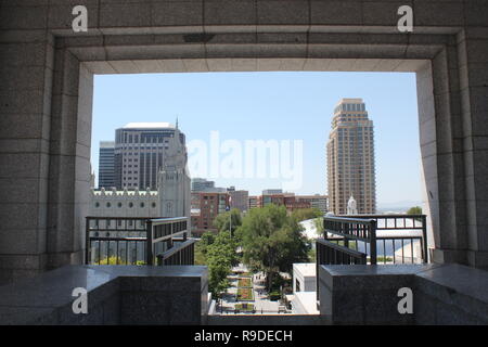 Preso dalla parte superiore dell'LDS Conference Center--godono di una vista unica di Salt Lake City, specialmente Temple Square. Foto Stock