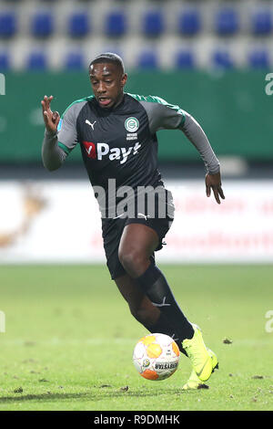 SITTARD, Paesi Bassi, 22-12-2018, calcio, Fortuna Sittard - FC Groningen, olandese eredivisie Fortuna Sittard Stadium, stagione 2018-2019, FC Groningen player Ahmad Mendes Moreira Foto Stock