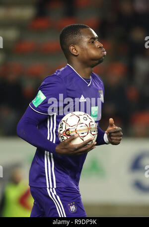 Mouscron, Belgio. 22 Dic, 2018. MOUSCRON, Belgio - 22 dicembre : Landry Dimata di Anderlecht durante la Jupiler Pro League Match Day 20 tra Royal Excel Mouscron e RSC Anderlecht sul dicembre 22, 2018 a Mouscron, Belgio. (Foto di Vincent Van Doornick/Isosport) Credito: Pro scatti/Alamy Live News Foto Stock