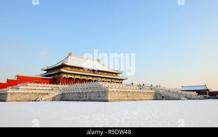 Pechino, Cina. 23 Dic, 2018. Questo file non datata foto mostra la vista del Palazzo Museo dopo la neve a Pechino Capitale della Cina. Credito: Il Museo del Palazzo/Xinhua/Alamy Live News Foto Stock