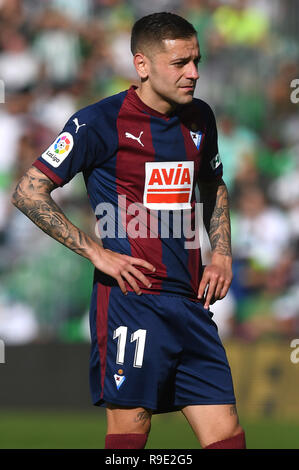 SEVILLA, 22-12-2018. Primera Division campionato spagnolo. LaLiga. Estadio Benito Villamarin. Ruben Peña (Eibar) durante il gioco Real Betis - Eibar. Foto Stock