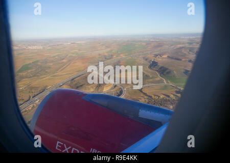 Il decollo dall'aeroporto internazionale Adolfo Suárez Madrid-Barajas, Madrid, Spagna Foto Stock