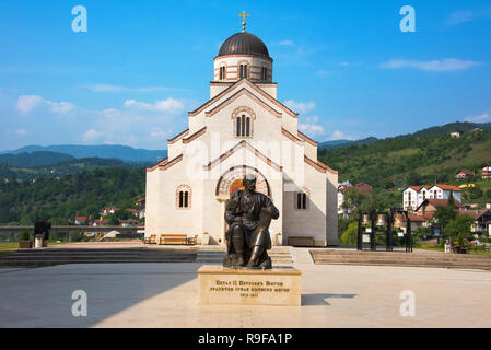 Chiesa di Saint Lazar, Andricgrad (noto anche come Andric's town o Stone Town) dedicata al famoso scrittore Ivo Andric, Visegrad, Bosnia e Herzego Foto Stock