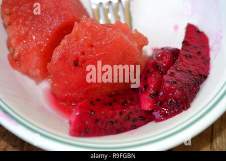 Ciotola di cocomero e frutta Drago Foto Stock